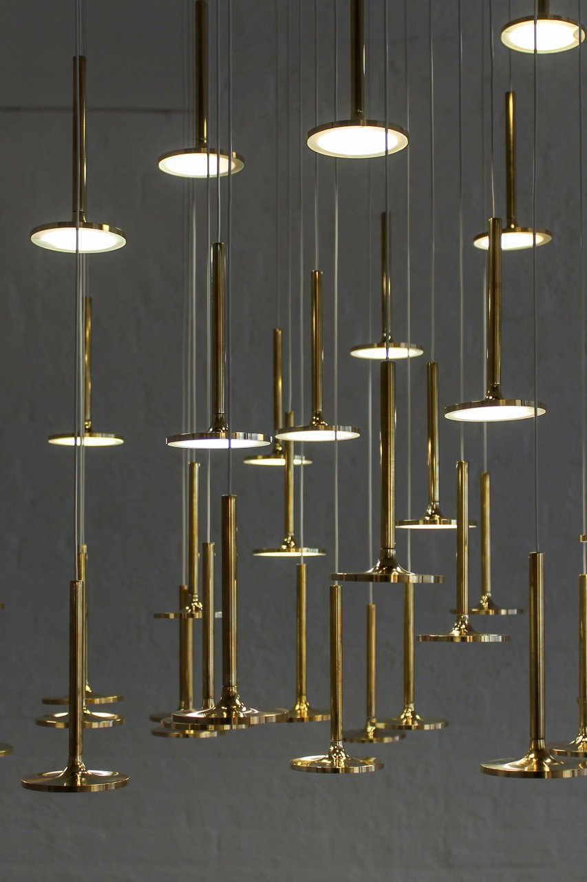 IRAIN Montgolfiere Pendant Light with Chandelier Shape and OLEDs